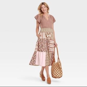 NWT Universal Thread Woman’s High Rise Tiered Midi A line Skirt